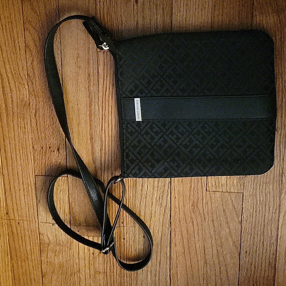 EUC Tommy Hilfiger Cross Body